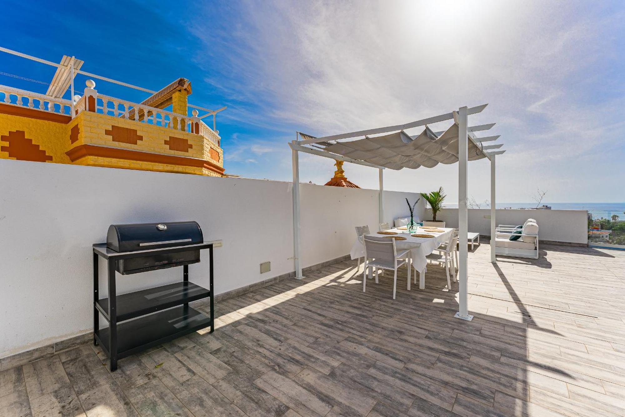 Fabulous Contemporary 5 Bedroom Villa With Private Heated Pool, Sleeps Max 13 كالاو سالفاجي المظهر الخارجي الصورة